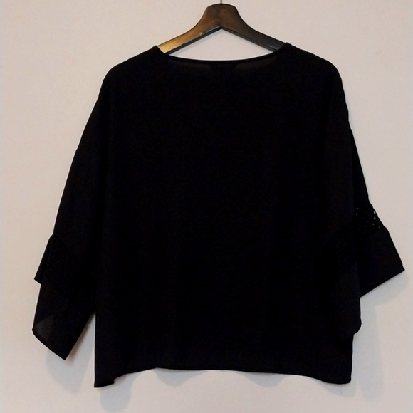 Kenneth Cole Reaction Cropped Blouse for Women 100% Polyester sz Medium Black - Picture 4 of 7
